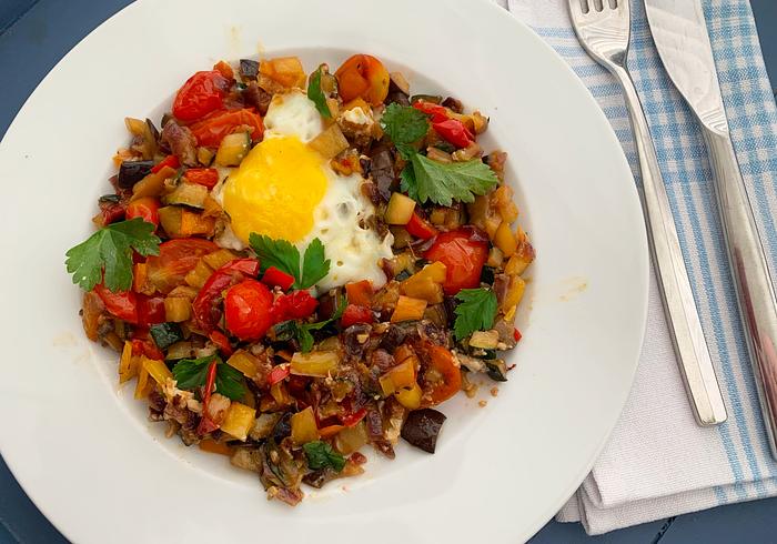 Pisto con Huevos