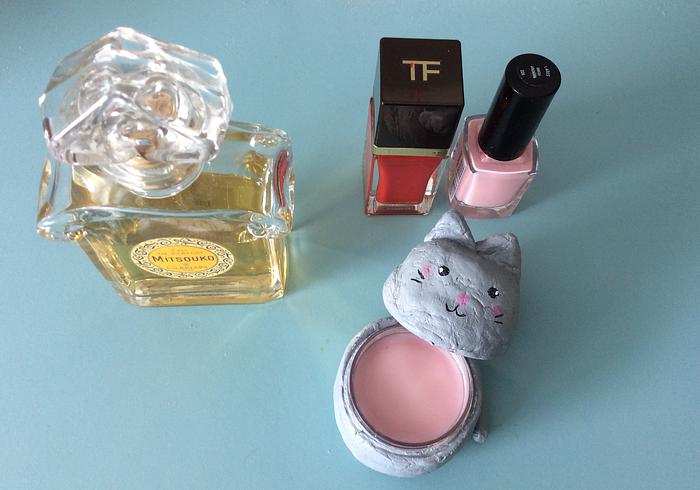 Wat een schattige Lipgloss Kat en Dino l!