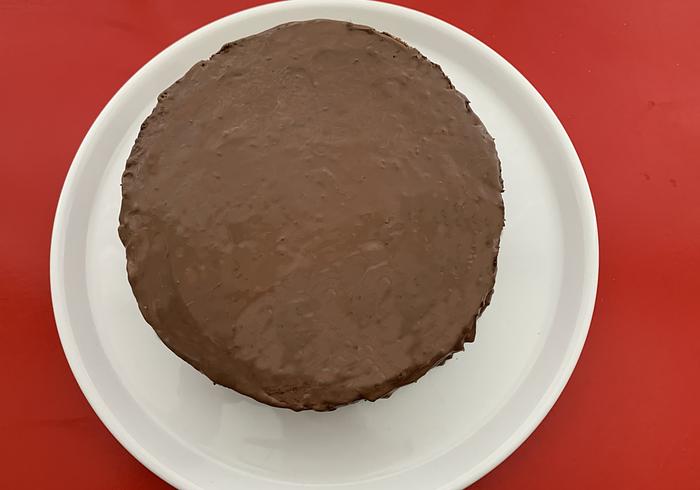 Zo bak je een chocolade biscuit cake