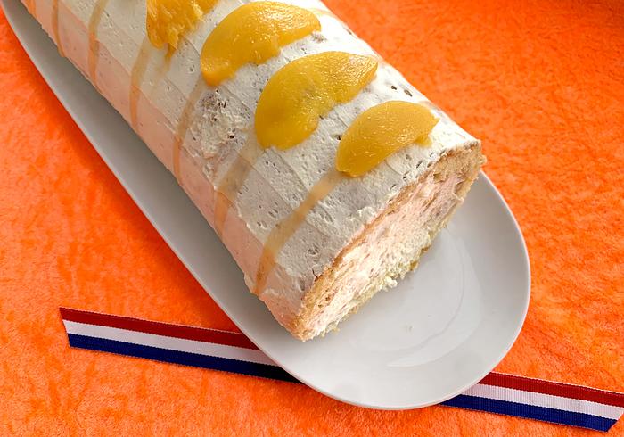 Een oranje roulade