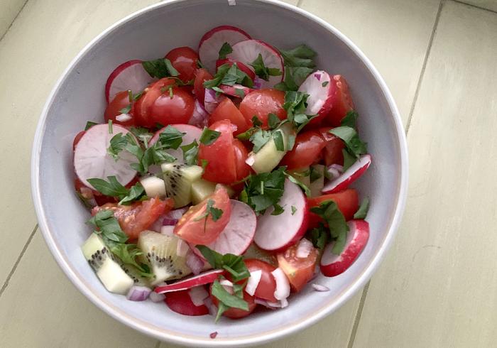 Radijs en kiwi salsa