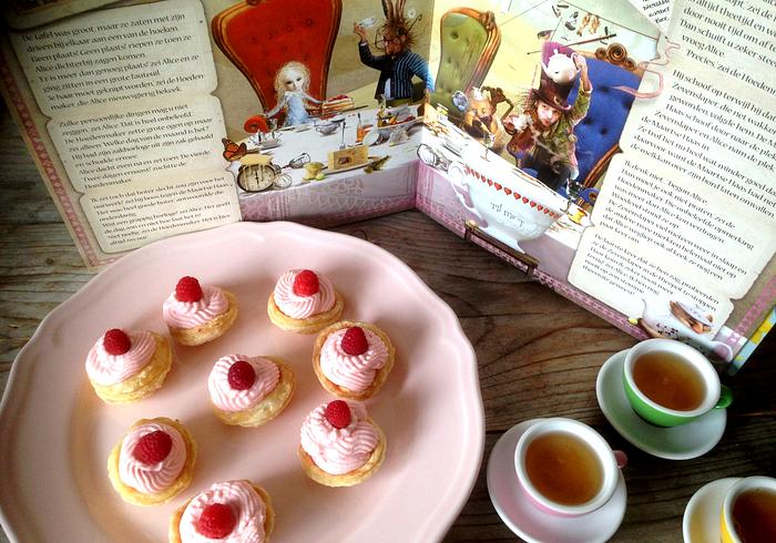 Alice in Wonderland theepartijtje