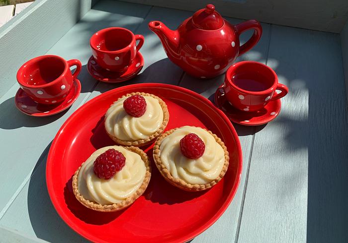Zomergebakjes met frambozen