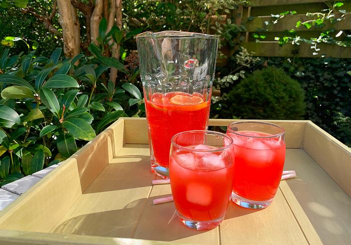 We gaan roze limonade maken